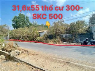 Bán gấp đất 31,6x55 thổ cư 300m, 500m skc nhựa 6m thông gần dt 744, thuận tiện công chạy.