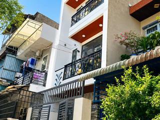 Chính Chủ bán nhà 3 tầng gần chợ đầu mối Thủ Đức