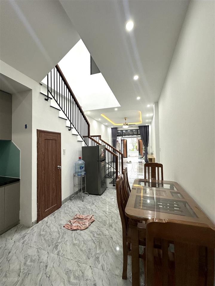 Nhà 2 mê kiên cố kiệt ô tô 87 hoàng văn thái  đà nẵng. sau lưng đh duy tân đà nẵng