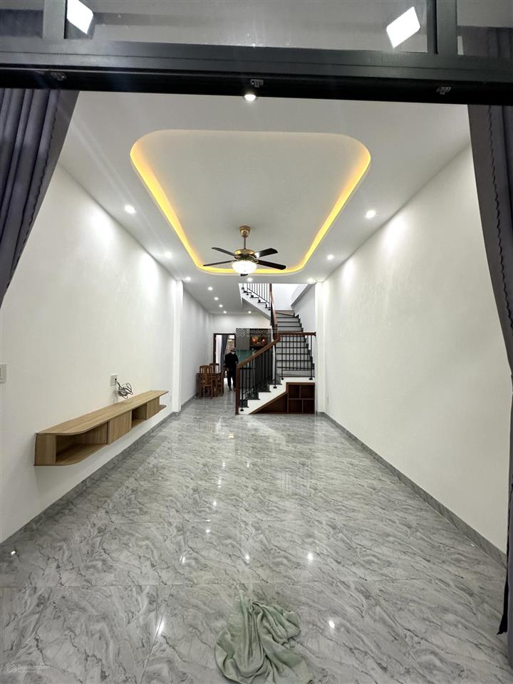 Nhà 2 mê kiên cố kiệt ô tô 87 hoàng văn thái  đà nẵng. sau lưng đh duy tân đà nẵng