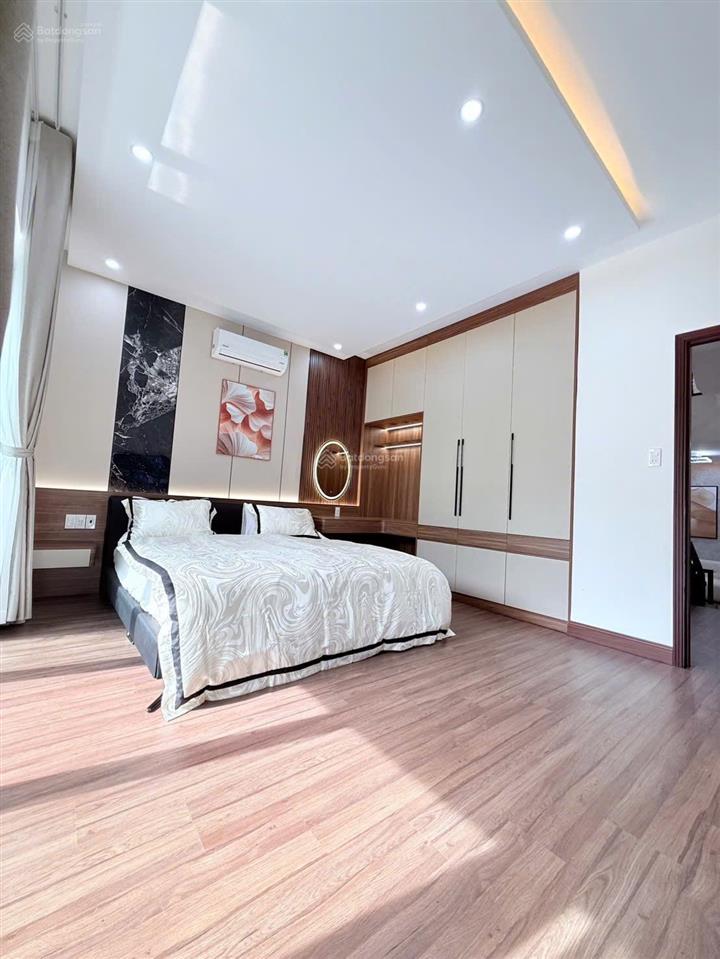 Nhà 3 tầng đường 7m5  thanh khê  trung tâm  đà nẵng