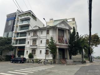 Cho thuê nhà 2 mặt tiền quận 2