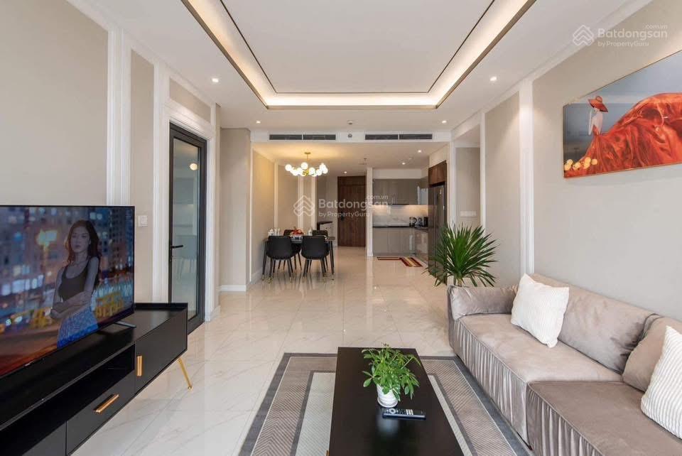 Em bán king palace  3n2vs  full  115m2  10.5 tỷ   0398 537 ***