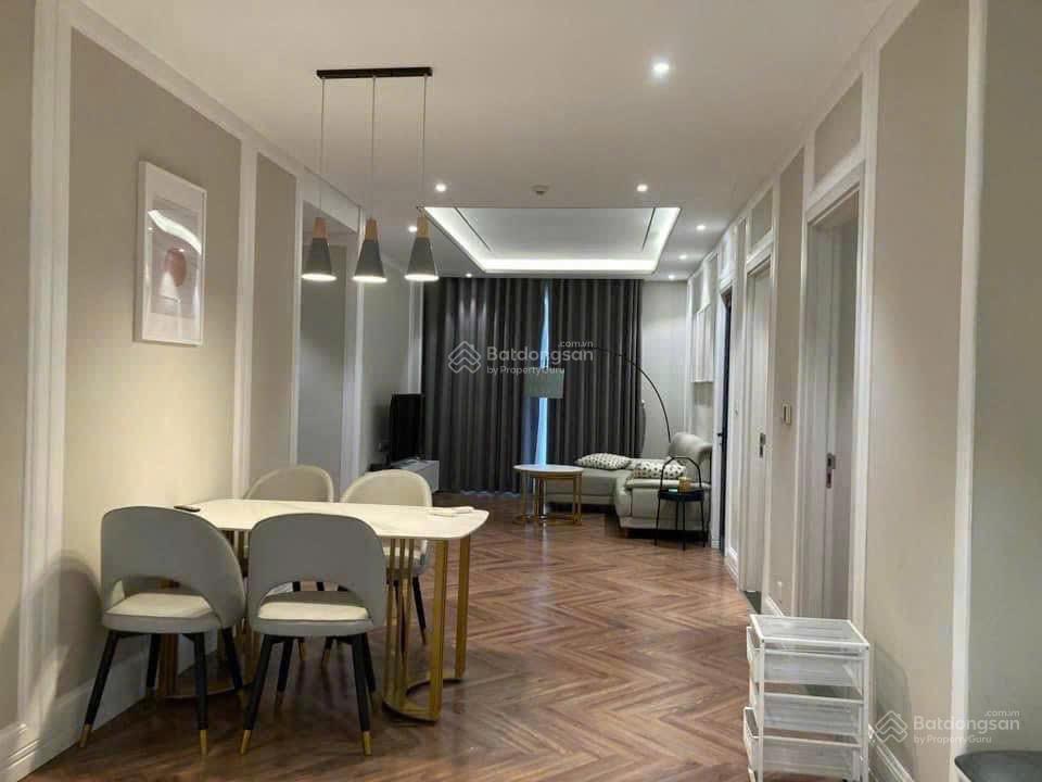Cho thuê căn góc vip king palace  3n2vs full  125m2  giá 24tr  0398 537 ***