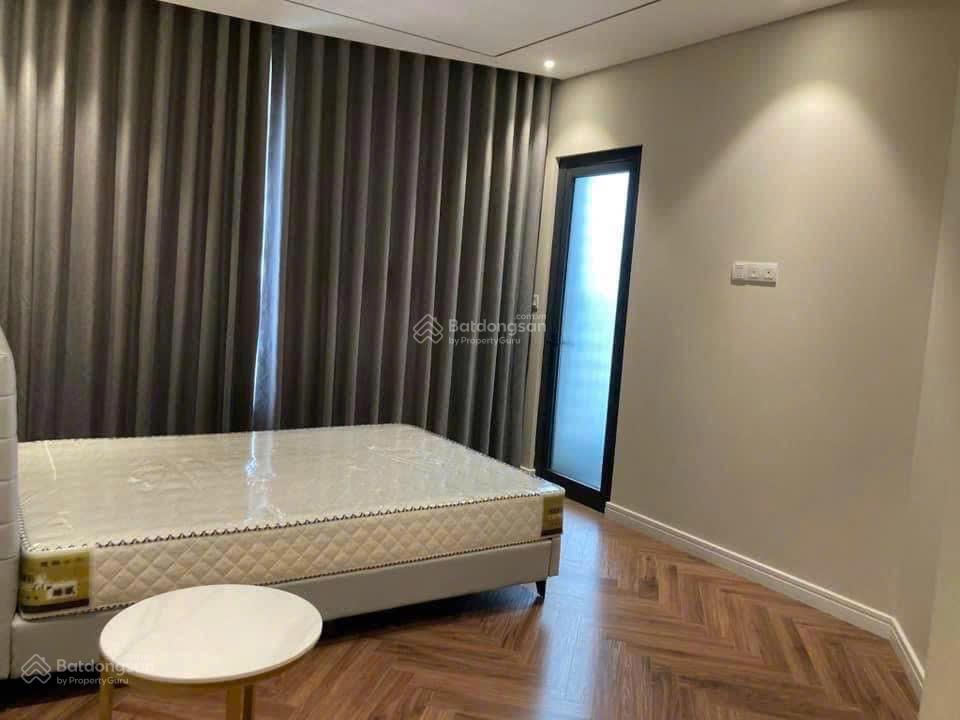 Cho thuê căn góc vip king palace  3n2vs full  125m2  giá 24tr  0398 537 ***
