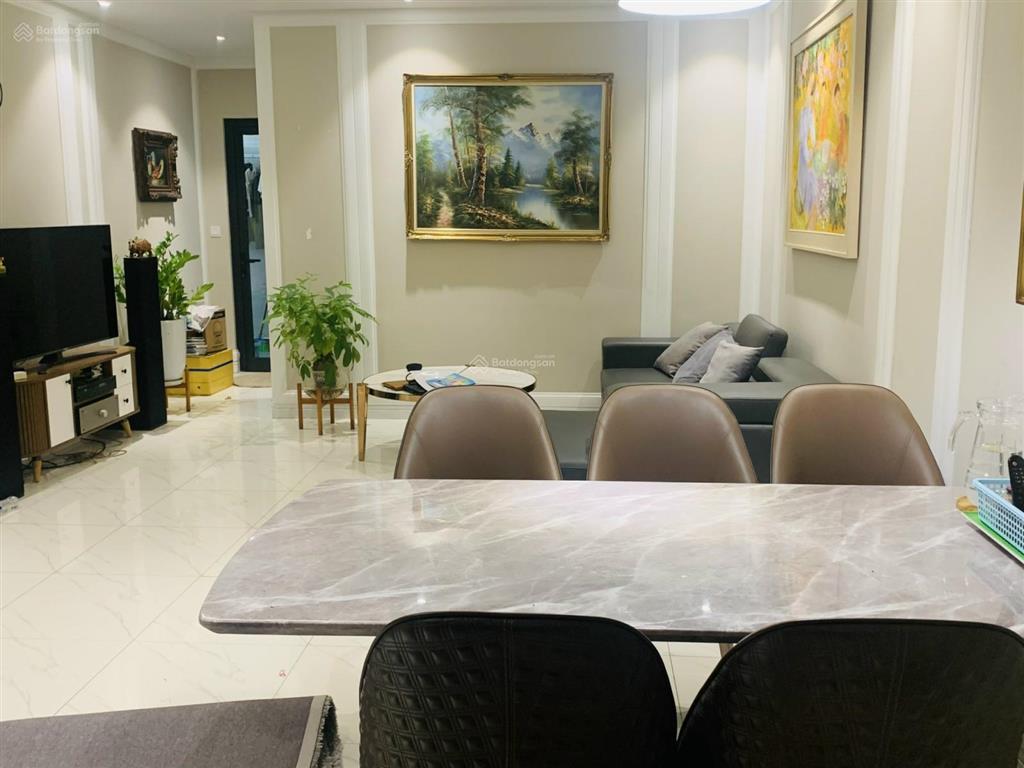 Em bán king palace  3n2vs  full  105m2  9.8 tỷ    0398 537 ***