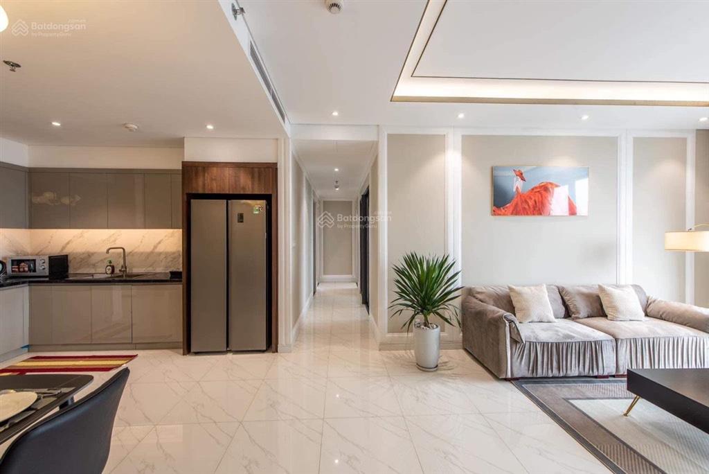 Cho thuê căn có ban công  3n2vs full  100m2 giá 22tr  king palace   0398 537 ***