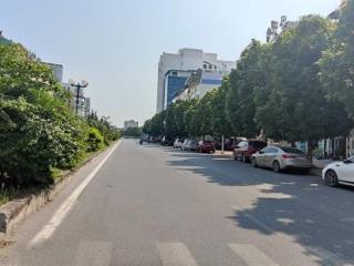 95 Tỷ - Bán  Nhà mặt phố Nguyễn Văn Cừ, Long Biên,195m2, MT 8.2m, vỉa hè rộng, kinh doanh.