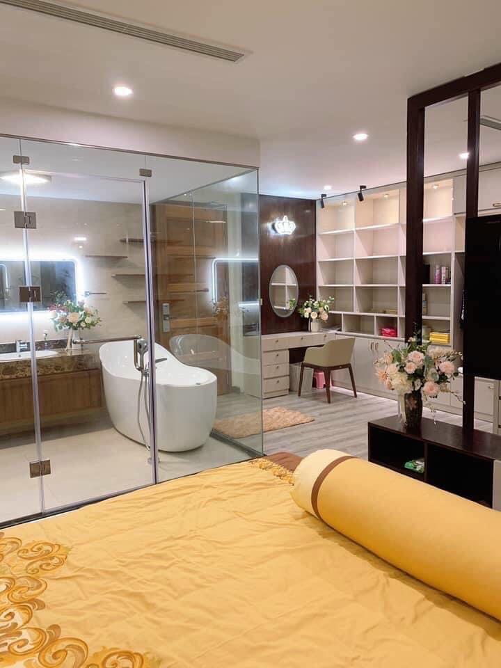 95 Tỷ - Bán  Nhà mặt phố Nguyễn Văn Cừ, Long Biên,195m2, MT 8.2m, vỉa hè rộng, kinh doanh.
