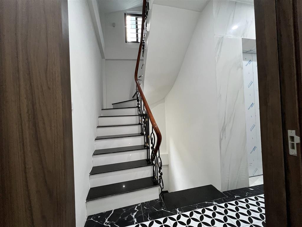Bán Đất Mặt Ngõ 268 Ngọc Thụy, Long Biên ô tô Tránh Vỉ Hè 105m2 MT5.7M 25 Tỷ