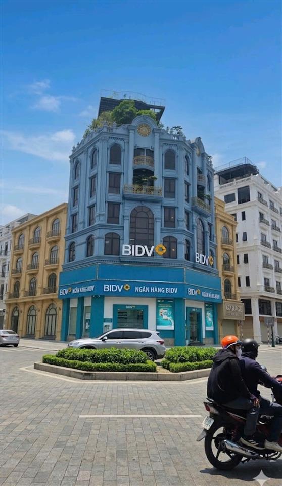 Bán Tòa Nhà VP Mặt Phố Nguyễn Văn Cừ, Long Biên  160m2 MT9m 10 Tầng 3 Thoáng 135 tỷ