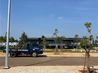 Lô đất đối diện công viên  không gian xanh thoáng. 2tỷ550.  0797 656 ***