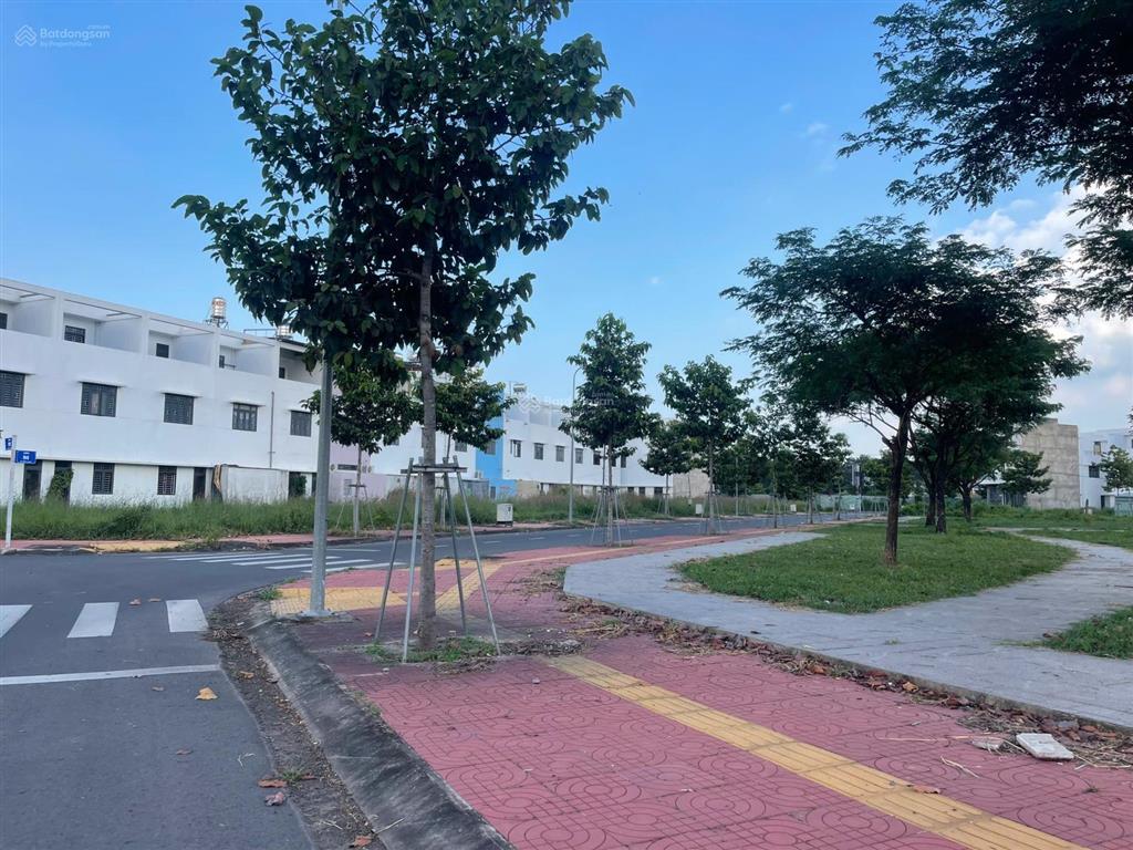 Đất ngộp khu dân cư bàu xéo, dt 80m2, giá cắt lỗ 1.250 tỷ bao phí  0797 656 ***