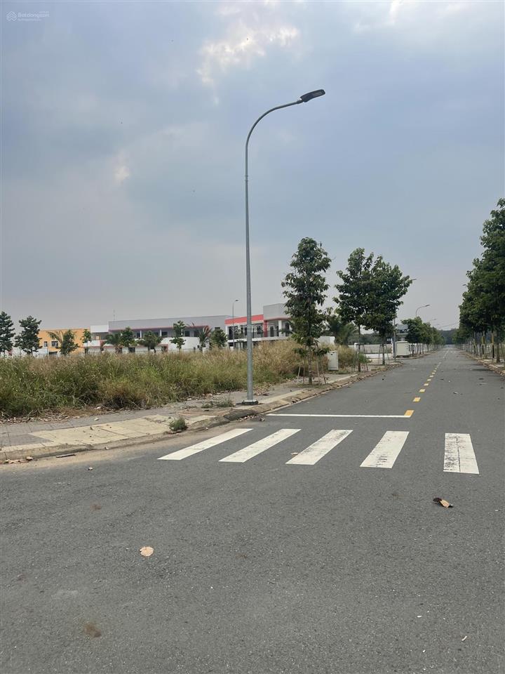 Bán đất đẹp tại century city, 5,5 tỷ, 240 m2, nhiều tiện ích