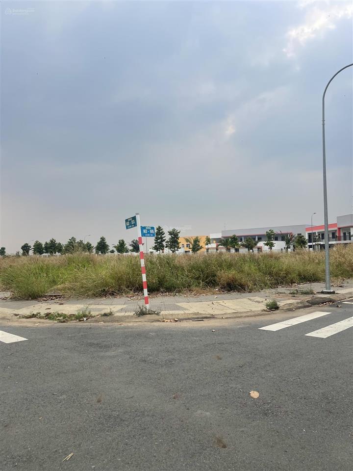 Bán đất đẹp tại century city, 5,5 tỷ, 240 m2, nhiều tiện ích