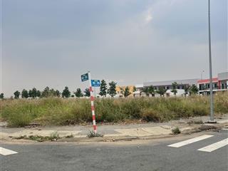 Bán đất đẹp tại century city, 5,5 tỷ, 240 m2, nhiều tiện ích