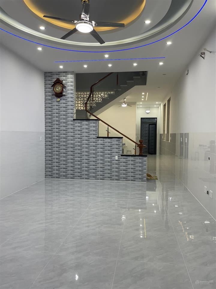 Cho thuê nhà mới 1 trệt 1 lầu 3 phòng ngủ  0797 656 ***