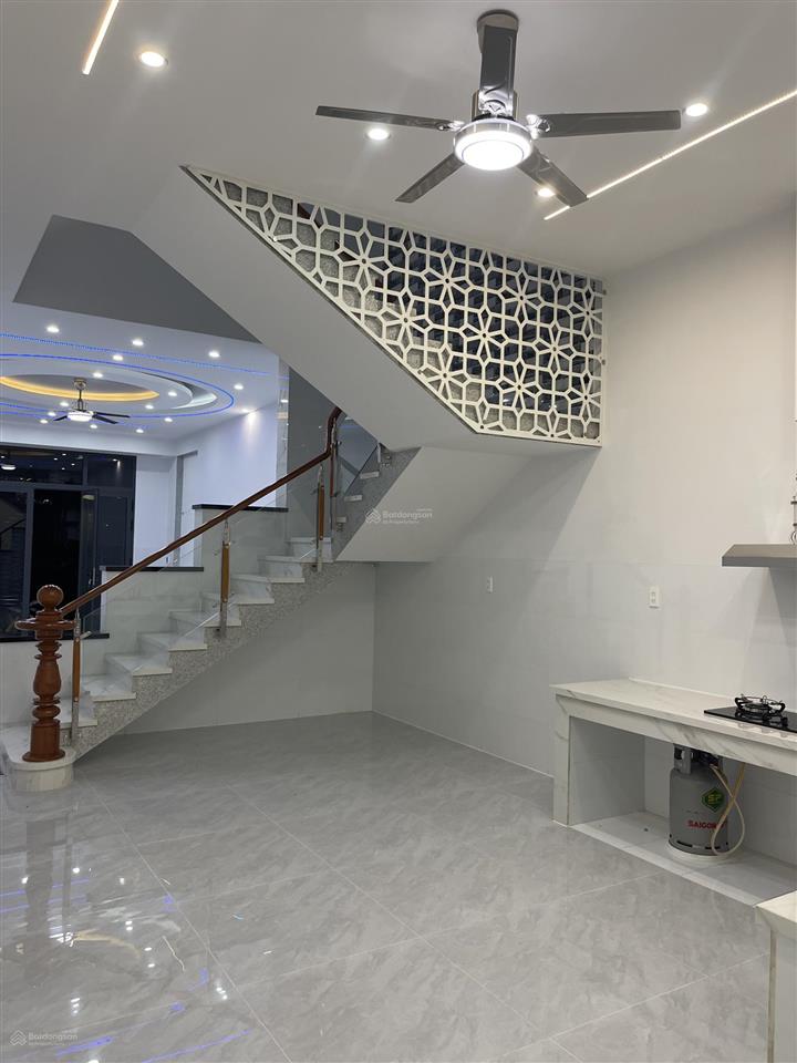 Cho thuê nhà mới 1 trệt 1 lầu 3 phòng ngủ  0797 656 ***