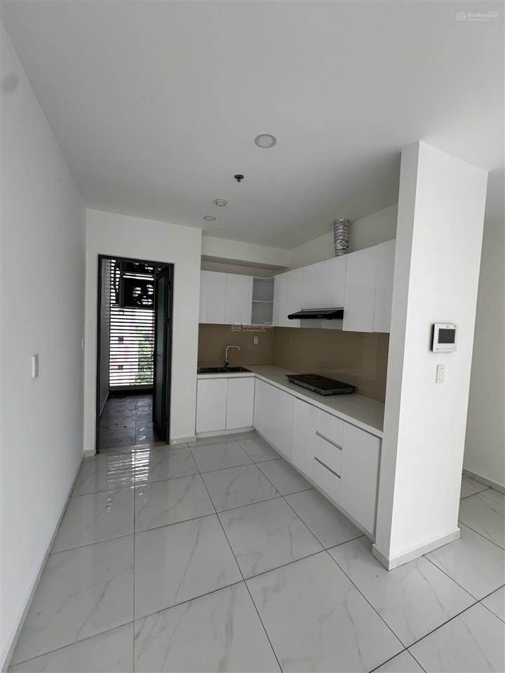 Bán căn hộ precia 3pn2wc diện tích 97m2, giá 7,5 tỷ view đông nam thoáng mát tầng cao