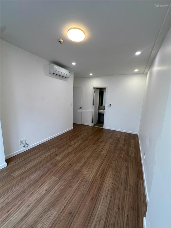 Bán căn hộ precia 3pn2wc diện tích 97m2, giá 7,5 tỷ view đông nam thoáng mát tầng cao