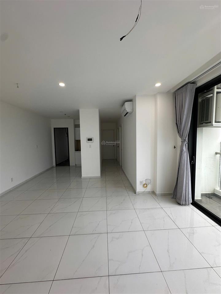 Bán căn hộ precia 3pn2wc diện tích 97m2, giá 7,5 tỷ view đông nam thoáng mát tầng cao