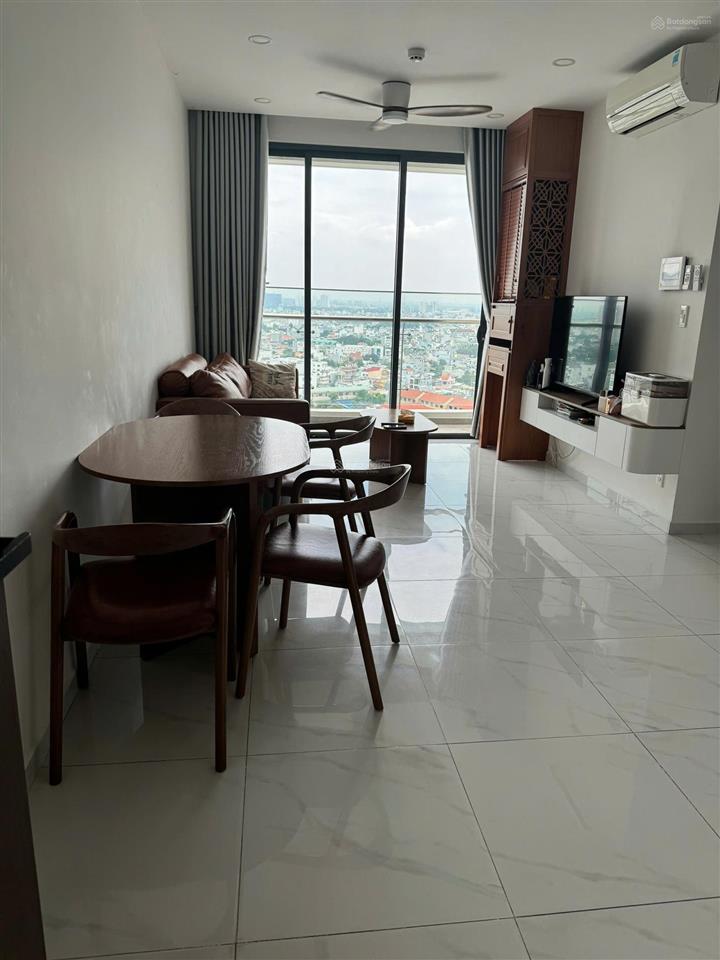 Cần cho thuê căn hộ d’lusso 2pn căn góc diện tích lớn 75m2 full nt view đẹp 15,5tr