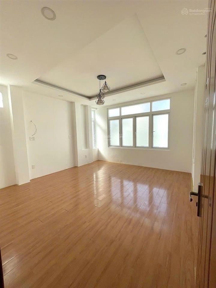 Bán nhà hẻm 386 lê văn sỹ q3 cách mặt tiền 20m, hẻm thẳng ,4x24m(100m2) ,trệt lầu nhà mới ,26 tỷ tl