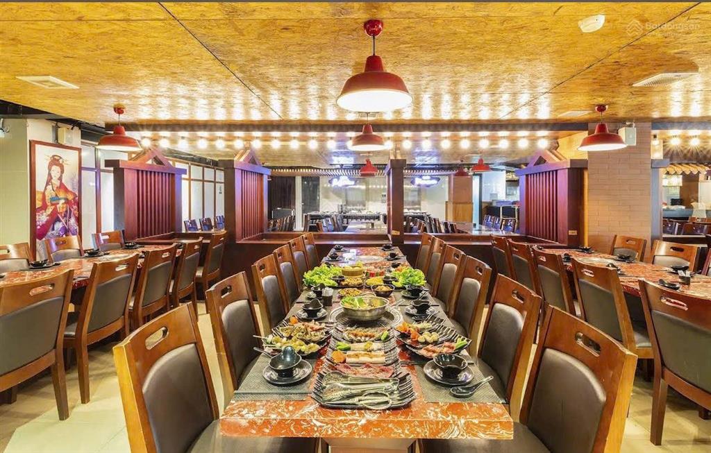 Cần sang nhượng khách sạn ngay bờ hồ xuân hương 91 phòng tuyến đường sầm uất về khách sạn
