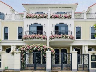 Chính chủ gửi bán gấp biệt thự đơn lập sông 27 tỷ. shopvillas 45m 22tỷ. đơn lập 33m 25 tỷ.