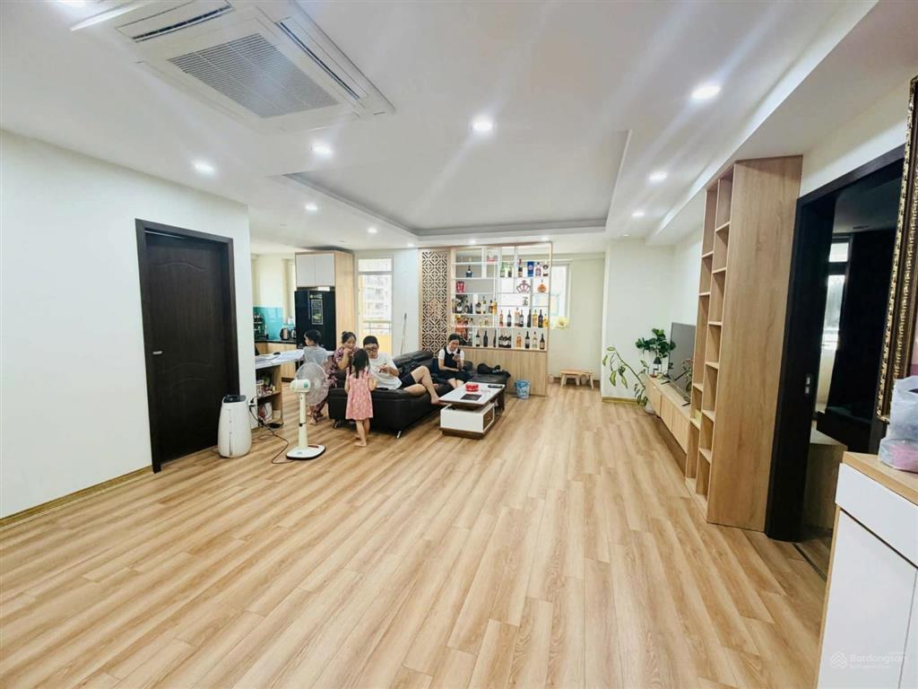 Siêu hiếm! bán cc 3n 122m2 căn góc 3 thoáng  tại 151a nguyễn đức cảnh  hoàng mai  full nội thất