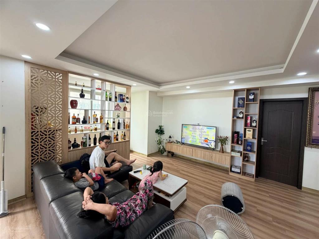 Siêu hiếm! bán cc 3n 122m2 căn góc 3 thoáng  tại 151a nguyễn đức cảnh  hoàng mai  full nội thất