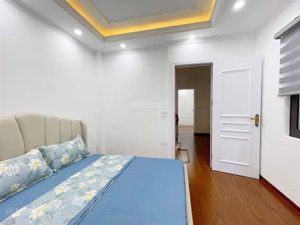 Cực ngon! bán nhà phố giáp nhất  ở kinh doanh  45m2 lô góc 5 tầng  giá thương lượng