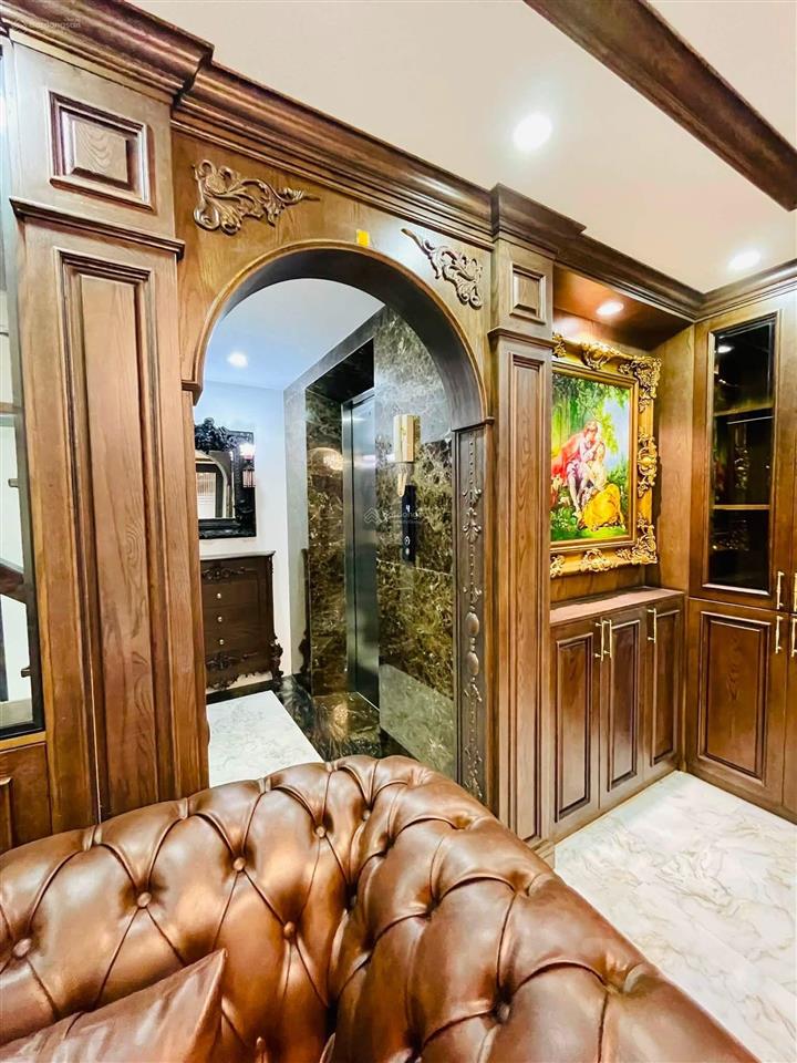 Gấp  bán nhà phố hoàng văn thái  phân lô  ô tô tránh  46m2 5 tầng  giá 11.6 tỷ