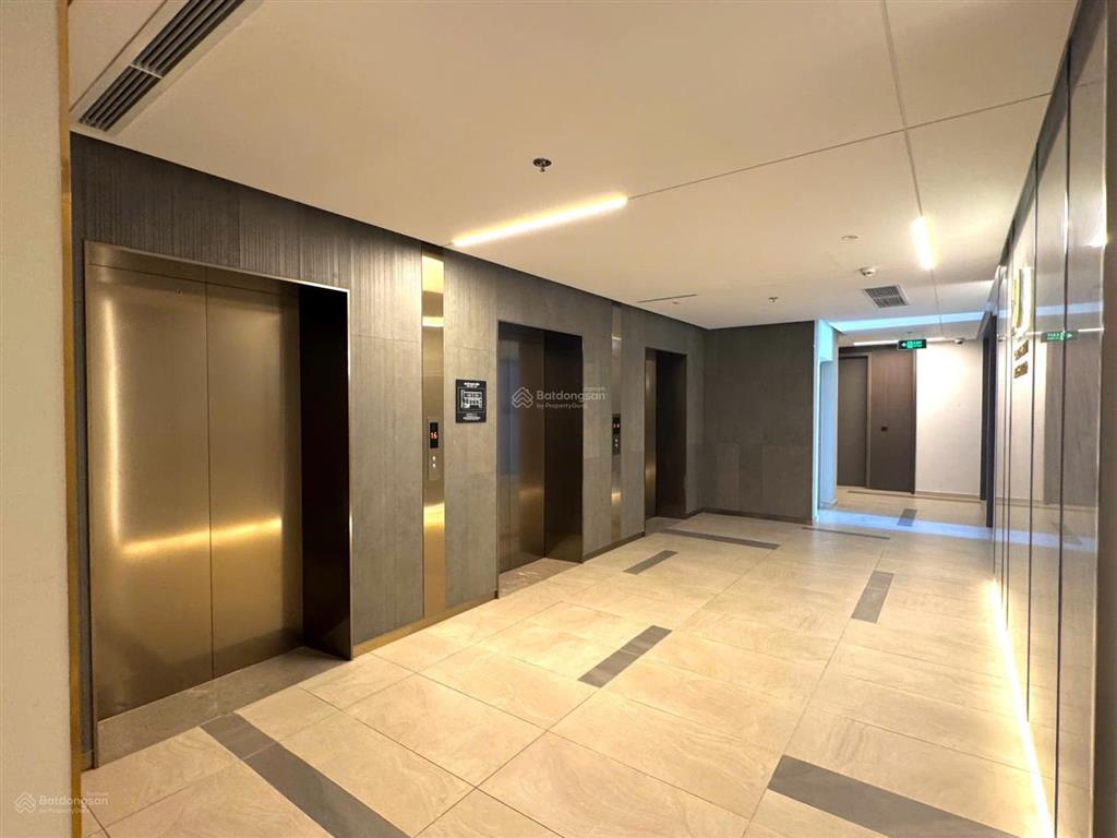 Cho thuê căn 2pn the antonia  view biệt thự tầng cao cực đẹp