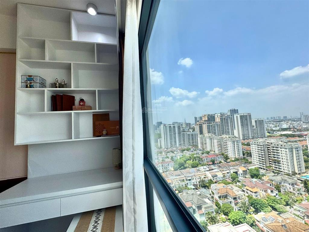 Cho thuê căn 2pn the antonia  view biệt thự tầng cao cực đẹp