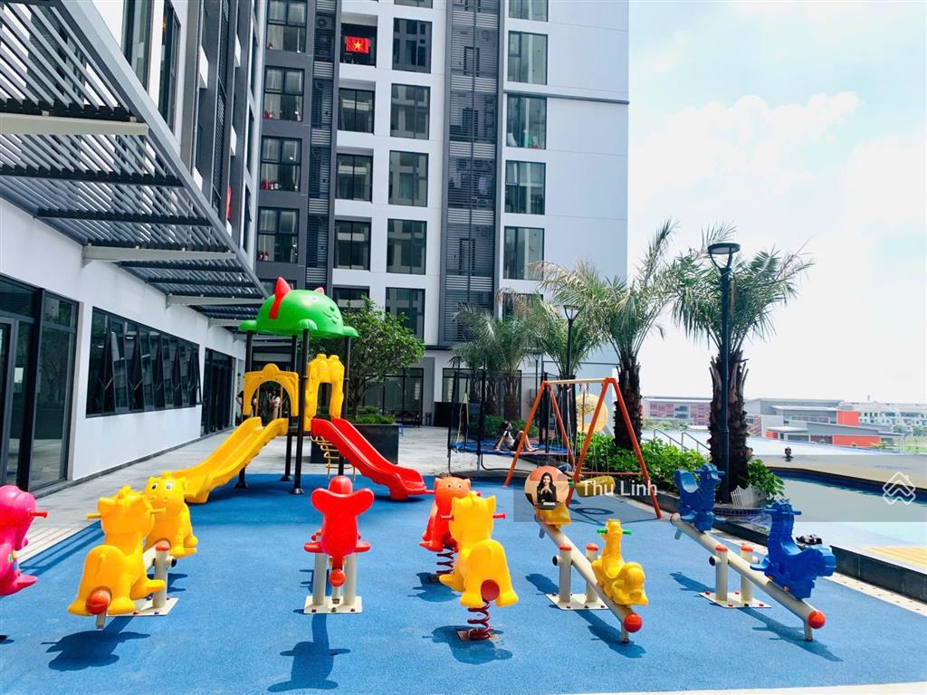 Cho thuê căn 2 pn, 74 m2, sentosa sky park, 18tr/tháng bao phí quản lý và dịch vụ, full nội thất.