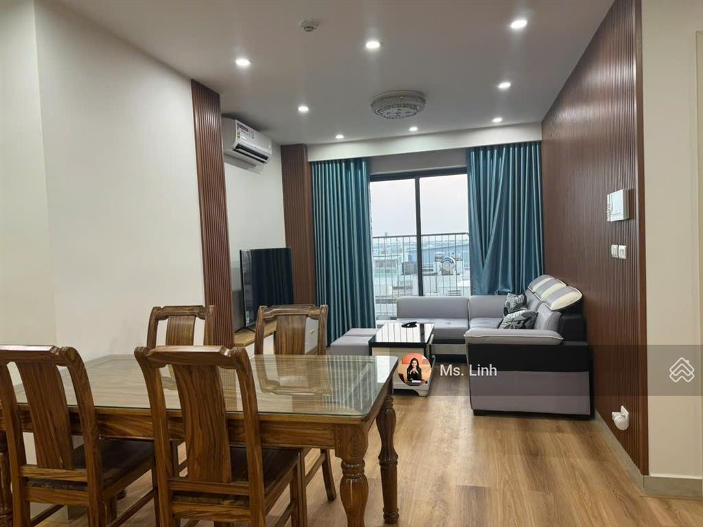 Cần bán căn hộ 2pn minato giá 3 tỷ 5 full nội thất, bao phí công chứng, 84m2. đã có sổ hồng