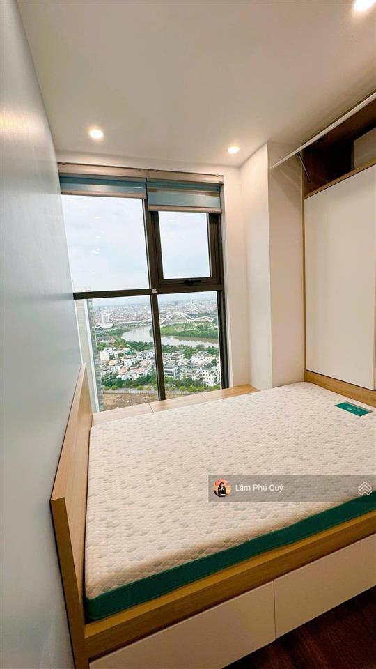 Cần bán căn góc 3 pn the minato residence, 105 m2, full nội thất, đã có sổ. giá 5 tỷ 2 bao thuế phí