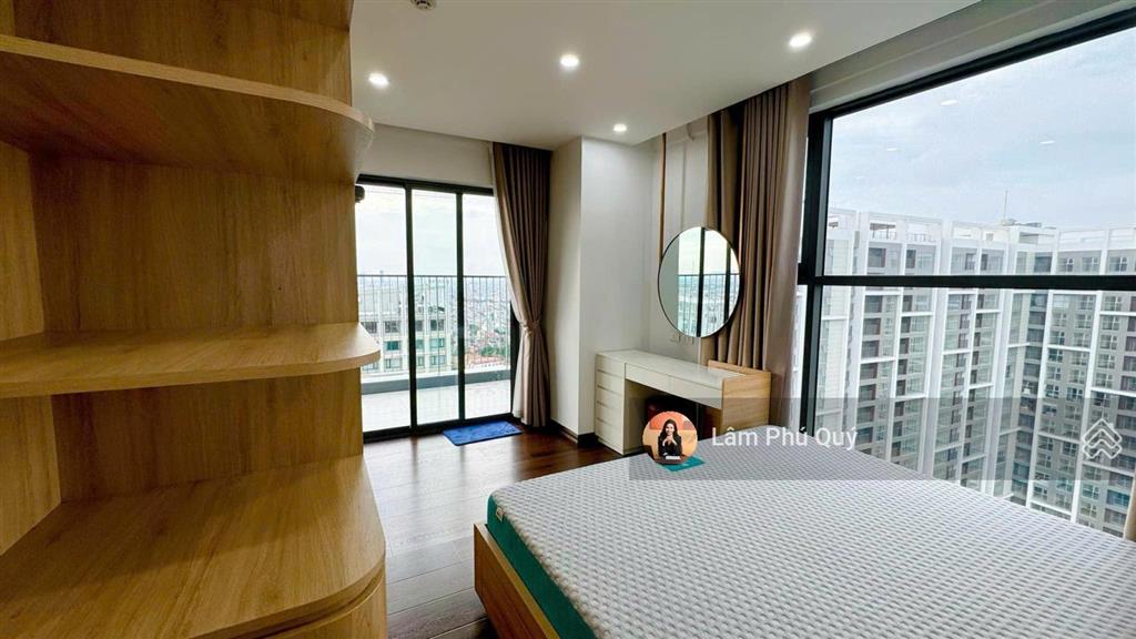 Cần bán căn góc 3 pn the minato residence, 105 m2, full nội thất, đã có sổ. giá 5 tỷ 2 bao thuế phí