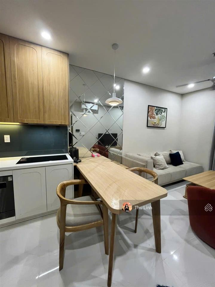 Cần bán căn 1,5 phòng ngủ cao cấp sentosa sky park, 52 m2, view đông nam, bao phí. giá chỉ 2 tỷ 650