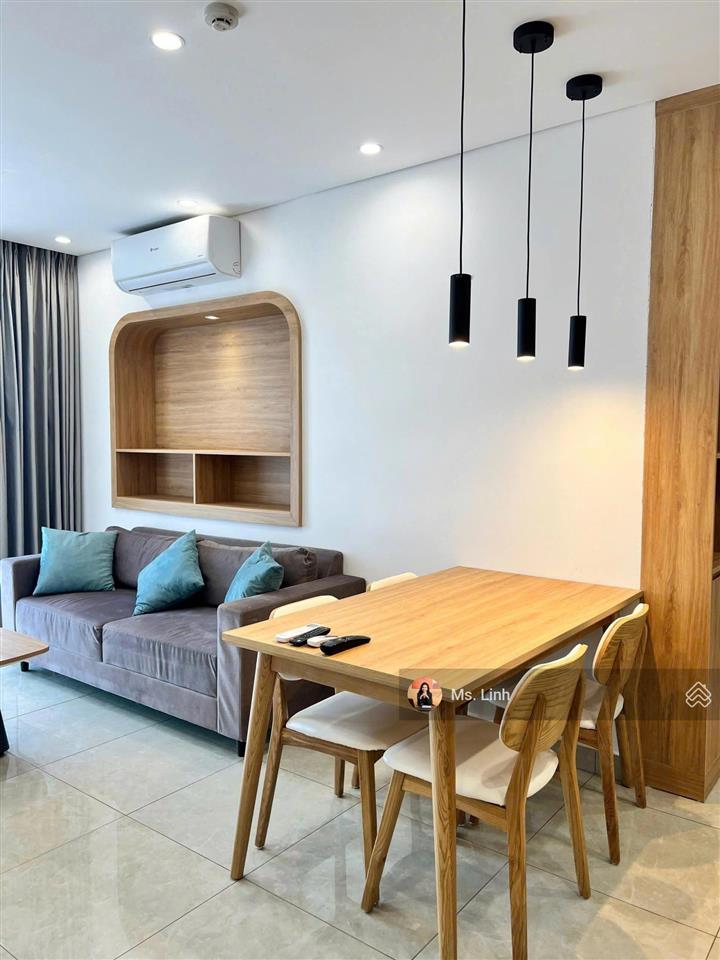 Cần bán căn góc 2pn minato giá chỉ 3 tỷ 6 full nội thất, bao phí công chứng, 82 m2. đã có sổ hồng