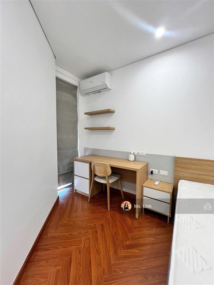 Cần bán căn góc 2pn minato giá chỉ 3 tỷ 6 full nội thất, bao phí công chứng, 82 m2. đã có sổ hồng