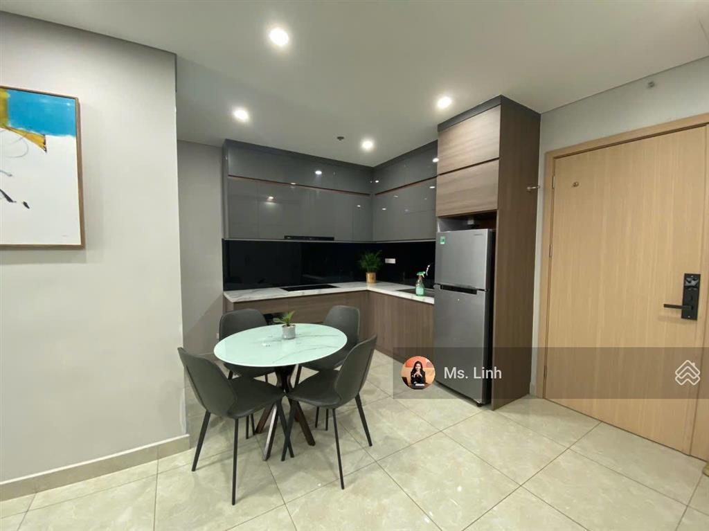Cần bán căn 2 phòng ngủ minato giá 3 tỷ 6 full nội thất, bao phí, view đông nam, 82 m2. đã có sổ