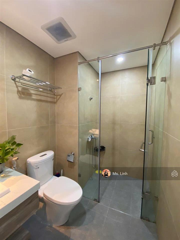 Cần bán căn 2 phòng ngủ minato giá 3 tỷ 6 full nội thất, bao phí, view đông nam, 82 m2. đã có sổ