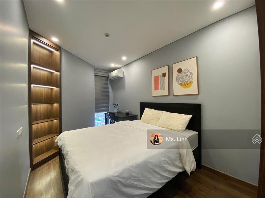 Cần bán căn 2 phòng ngủ minato giá 3 tỷ 6 full nội thất, bao phí, view đông nam, 82 m2. đã có sổ