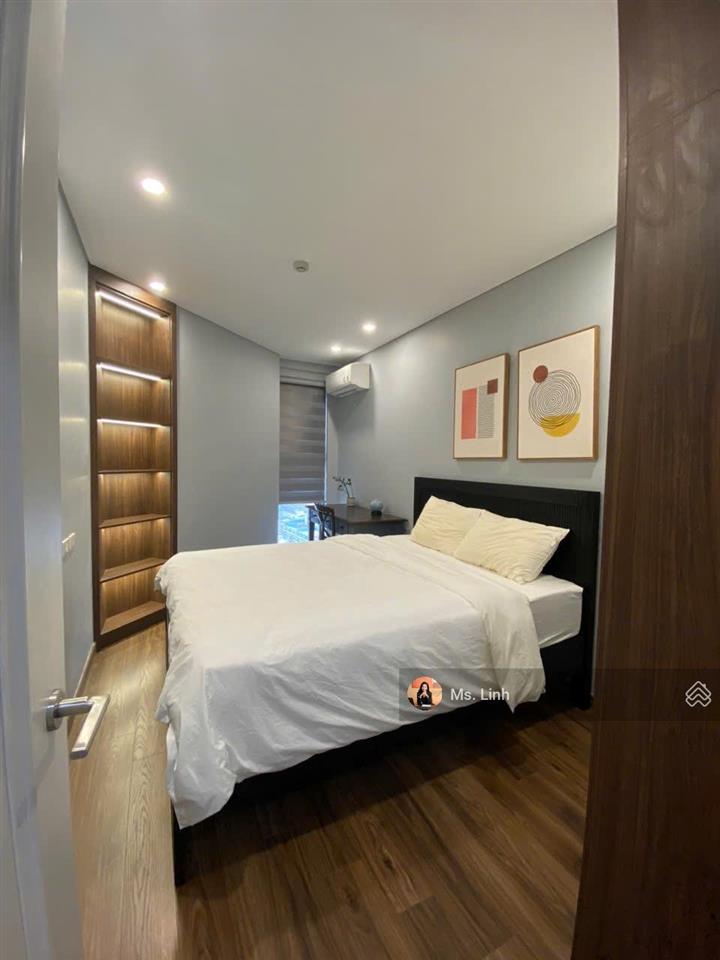 Cần bán căn 2 phòng ngủ minato giá 3 tỷ 6 full nội thất, bao phí, view đông nam, 82 m2. đã có sổ