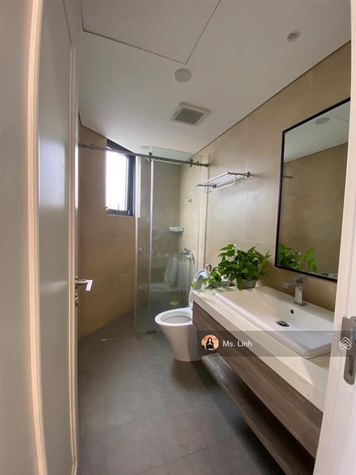 Cần bán căn 2 phòng ngủ minato giá 3 tỷ 6 full nội thất, bao phí, view đông nam, 82 m2. đã có sổ