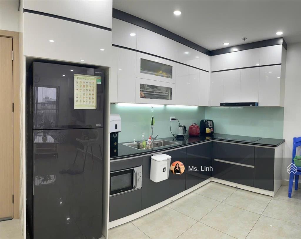Cần bán căn hộ 2pn minato giá rẻ nhất dự án 3 tỷ 3 full nội thất, bao phí, 84 m2. đã có sổ hồng