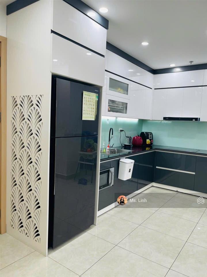 Cần bán căn hộ 2pn minato giá rẻ nhất dự án 3 tỷ 3 full nội thất, bao phí, 84 m2. đã có sổ hồng