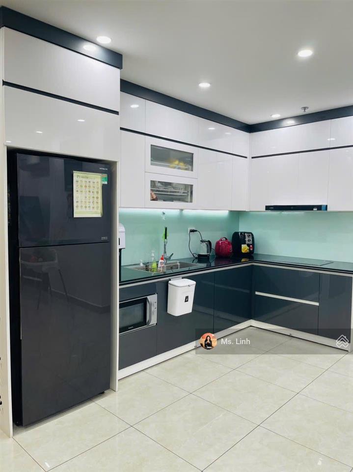Cần bán căn hộ 2pn minato giá rẻ nhất dự án 3 tỷ 3 full nội thất, bao phí, 84 m2. đã có sổ hồng